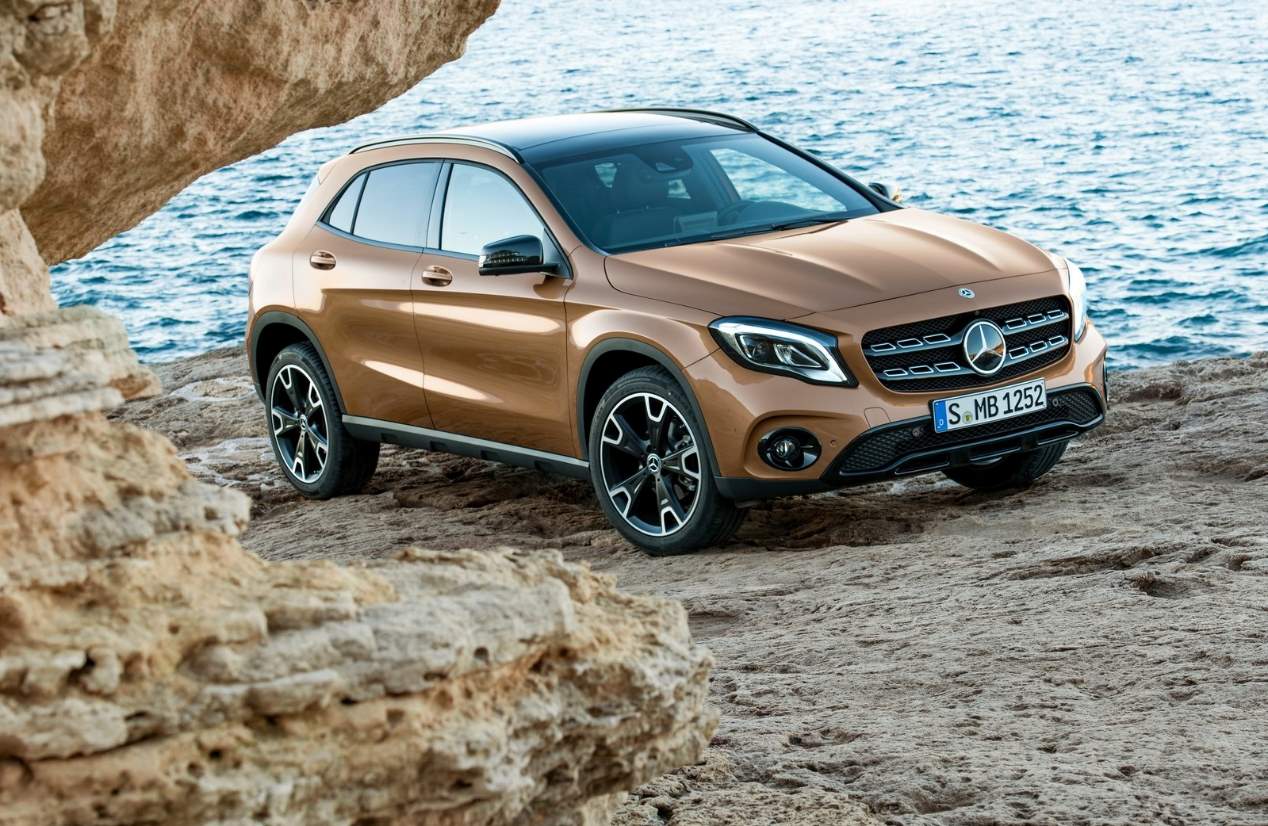 ¿Diesel o gasolina? Lo analizamos en el Ateca, 3008, GLA, Grandlanx X y Kodiaq