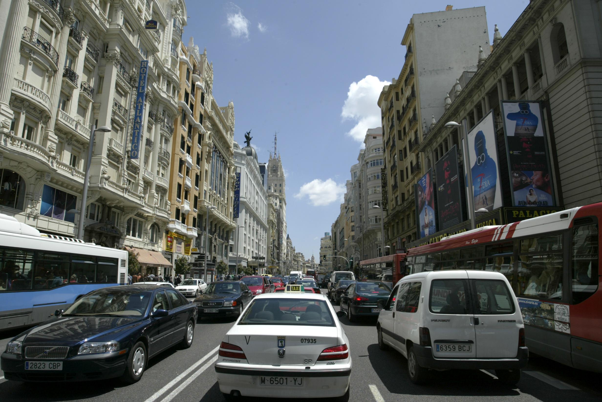 Madrid cierra el centro: calles afectadas y coches que sí o no podrán circular