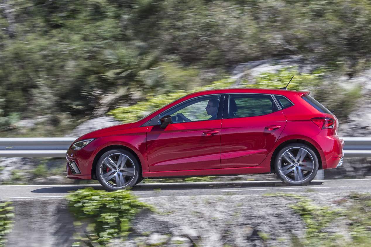 Ford Fiesta, Seat Ibiza o Peugeot 208: Diesel o gasolina, ¿qué interesa más?