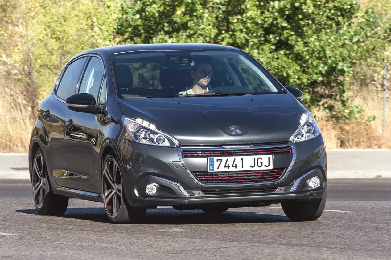 Ford Fiesta, Seat Ibiza o Peugeot 208: Diesel o gasolina, ¿qué interesa más?