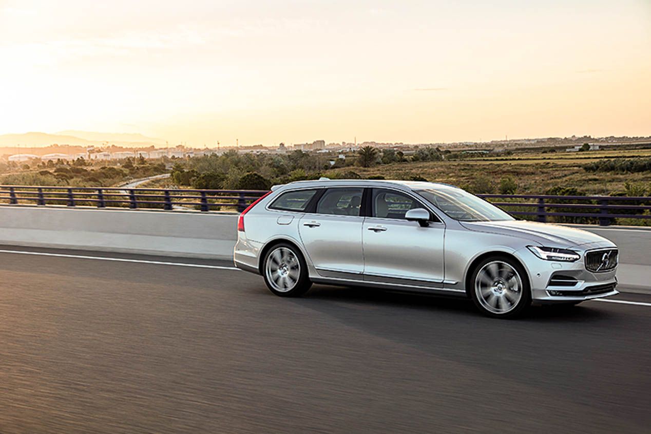 Todos los coches híbridos enchufables del mercado