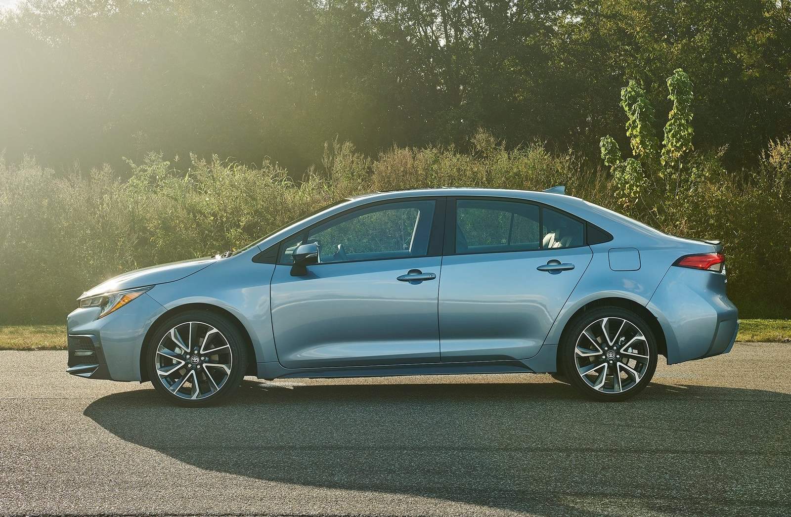 Toyota Corolla Sedán 2019 en imágenes