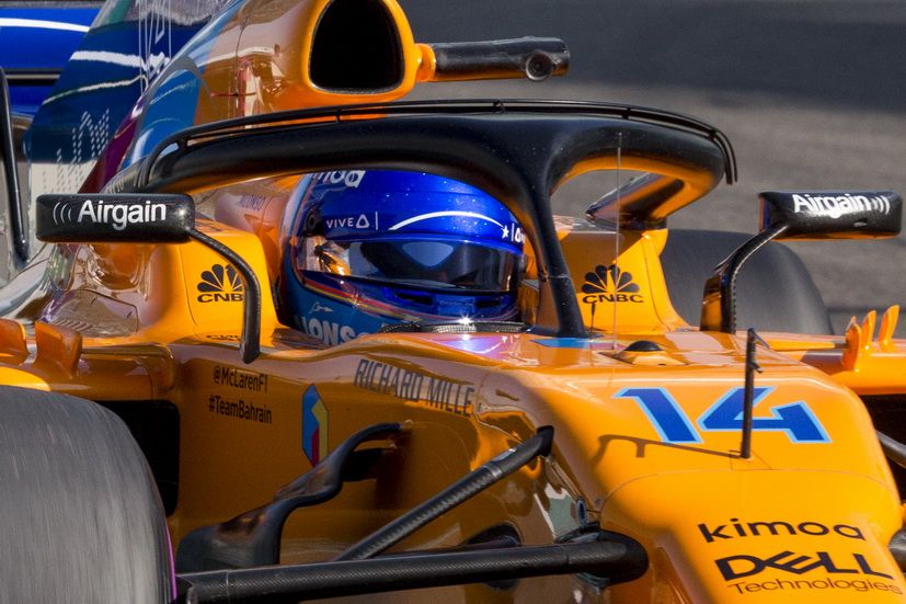 Alonso en su monoplaza durante la FP2 el viernes