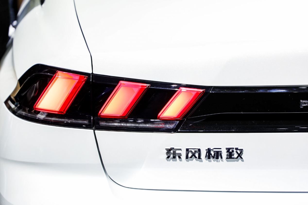 Peugeot 508 vs 508L 2019: así son las dos berlinas