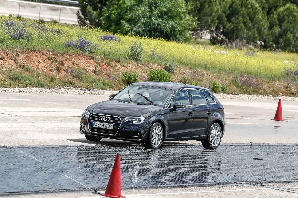 Supercomparativa de compactos: A3, Serie 1, Clase A, Golf, Q30, CT, V40 y DS 4