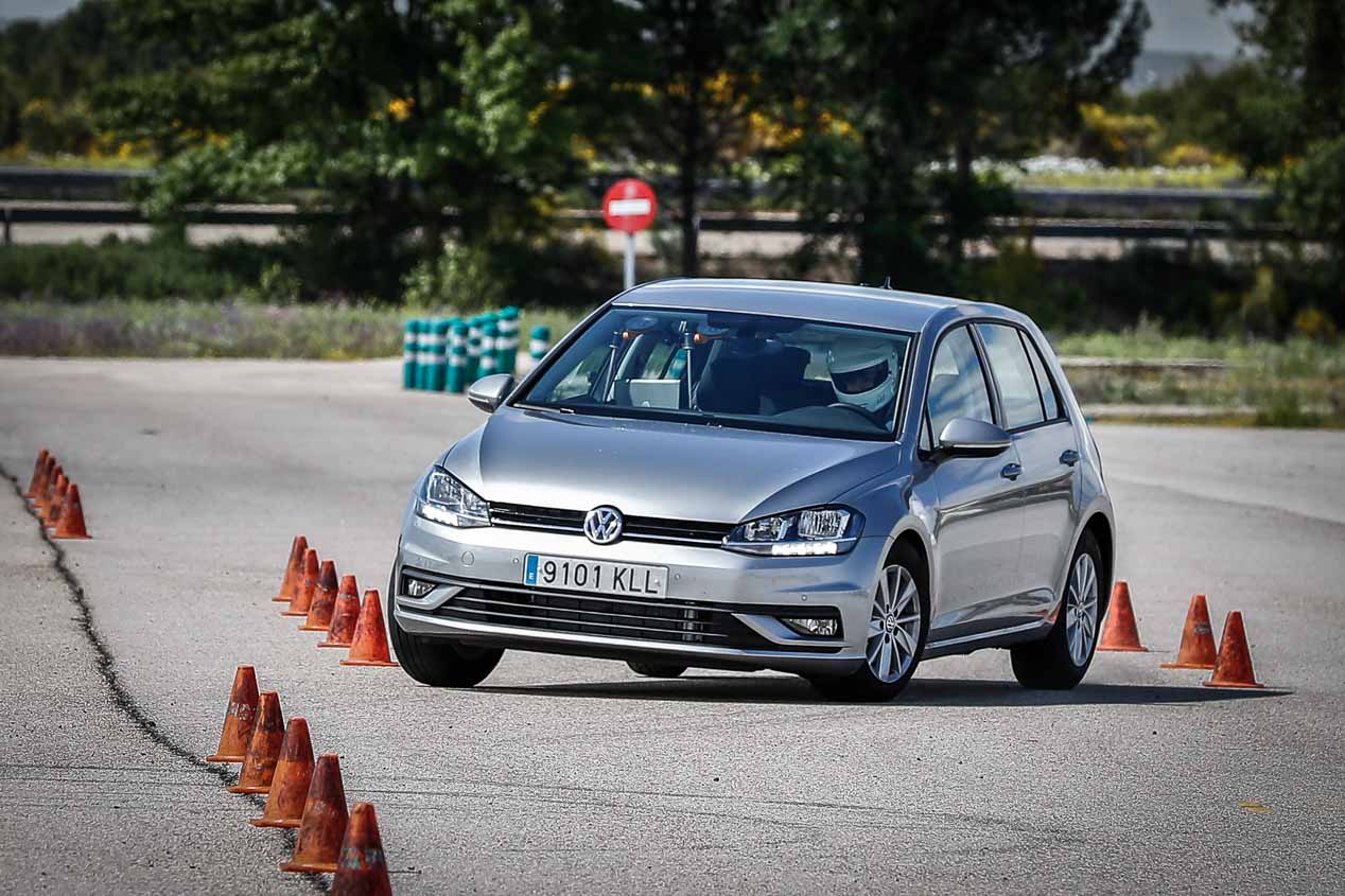 Supercomparativa de compactos: A3, Serie 1, Clase A, Golf, Q30, CT, V40 y DS 4