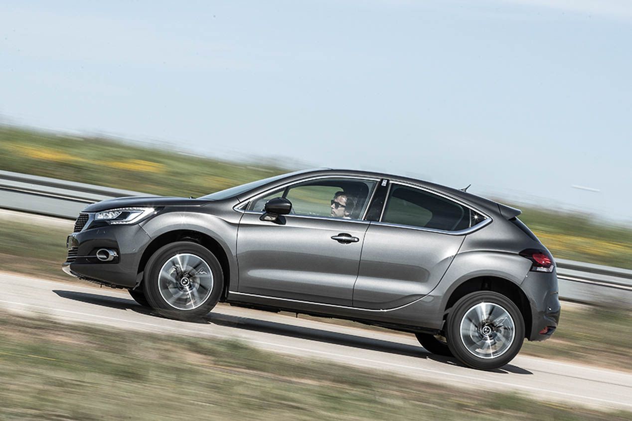 Supercomparativa de compactos: A3, Serie 1, Clase A, Golf, Q30, CT, V40 y DS 4