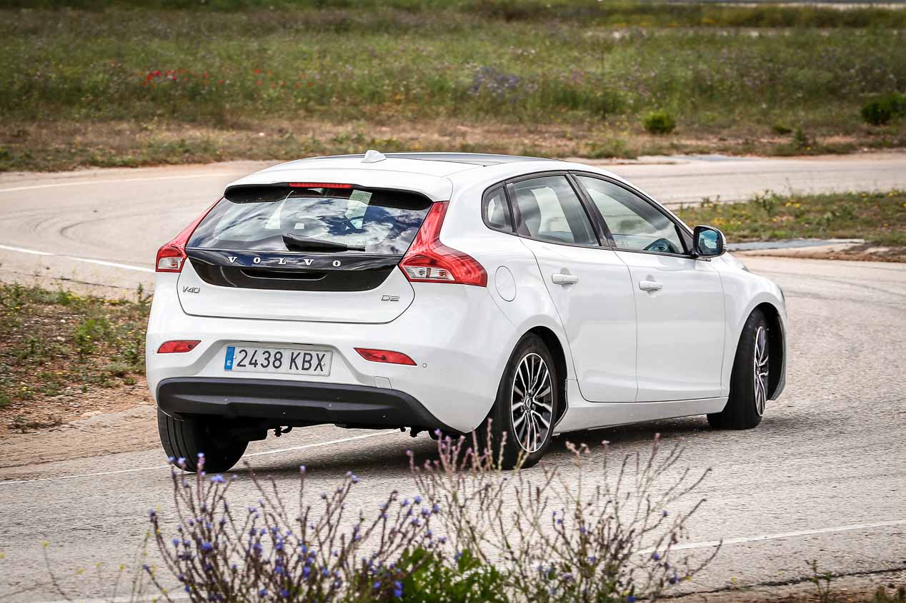 Supercomparativa de compactos: A3, Serie 1, Clase A, Golf, Q30, CT, V40 y DS 4