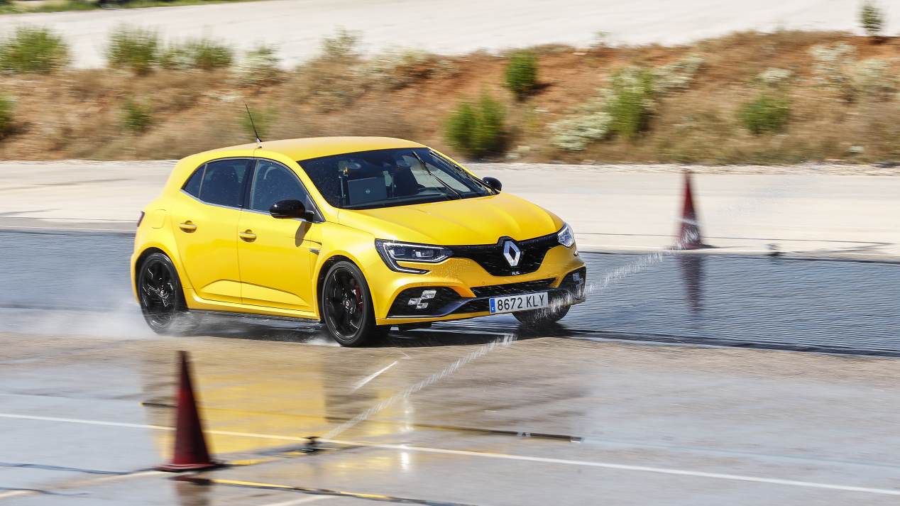 Comparativa: Honda Civic Type R, Seat León Cupra R y Renault Mégane RS Cup