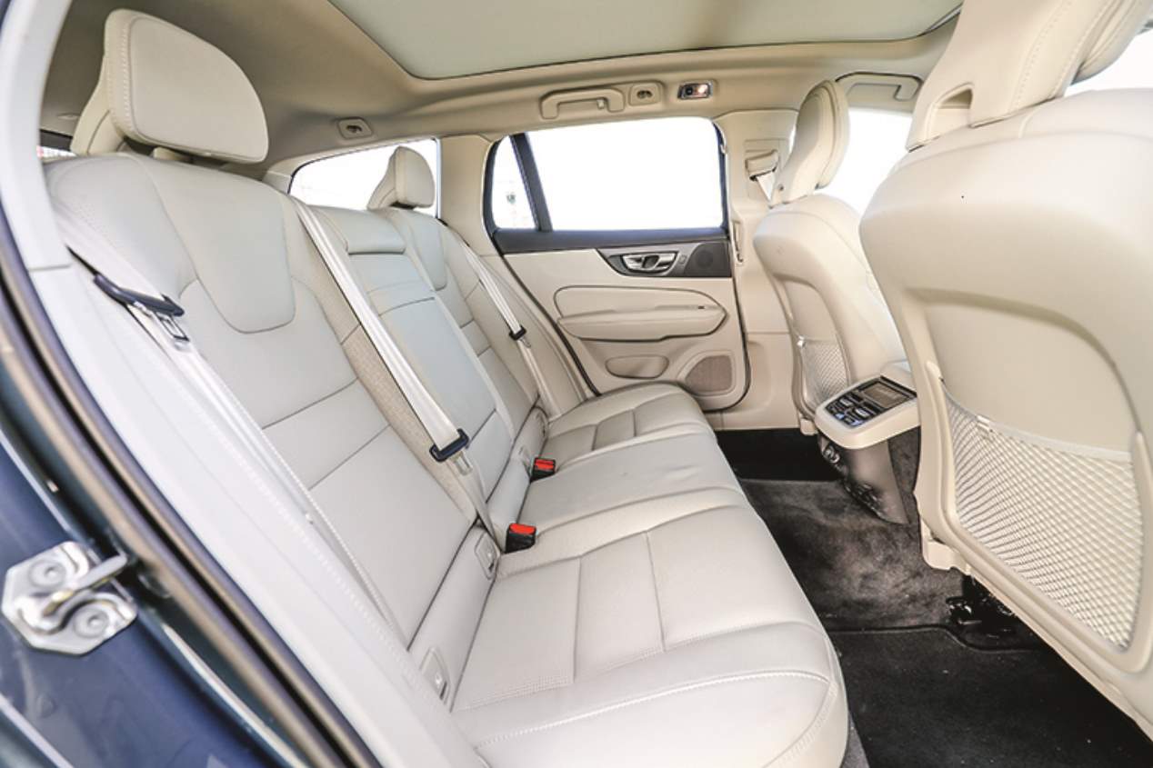 Comparativa: Mercedes Clase C familiar vs Volvo V60