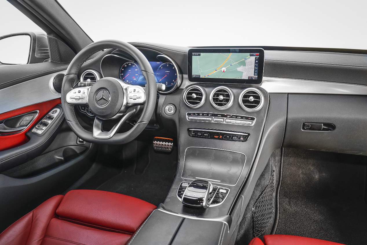 Comparativa: Mercedes Clase C familiar vs Volvo V60