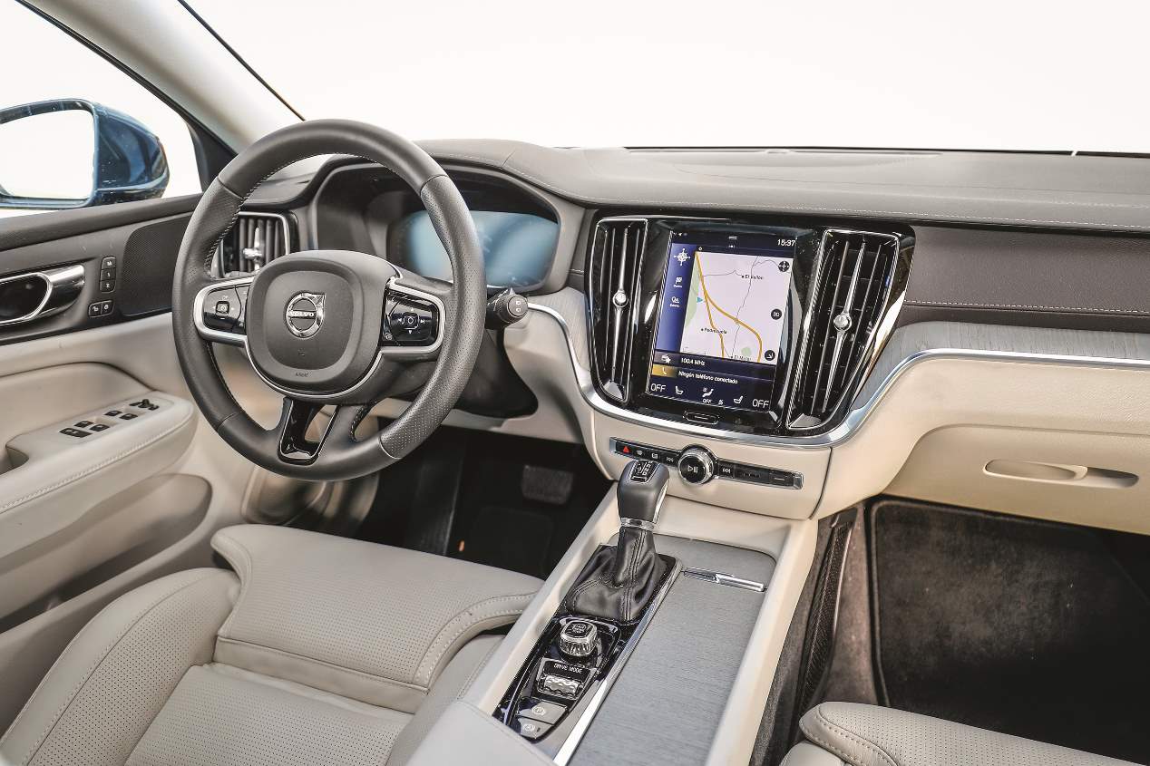 Comparativa: Mercedes Clase C familiar vs Volvo V60
