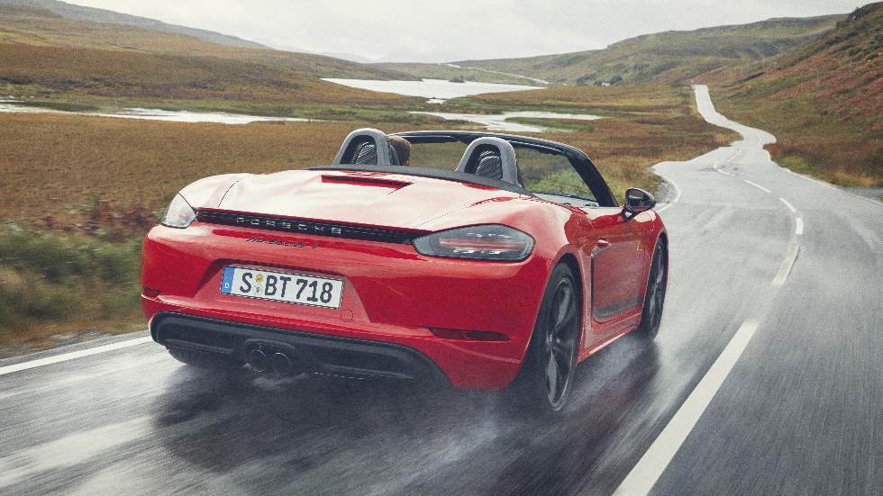 Porsche 718 T Boxster y Cayman 2019: más placer y adrenalina en la conducción