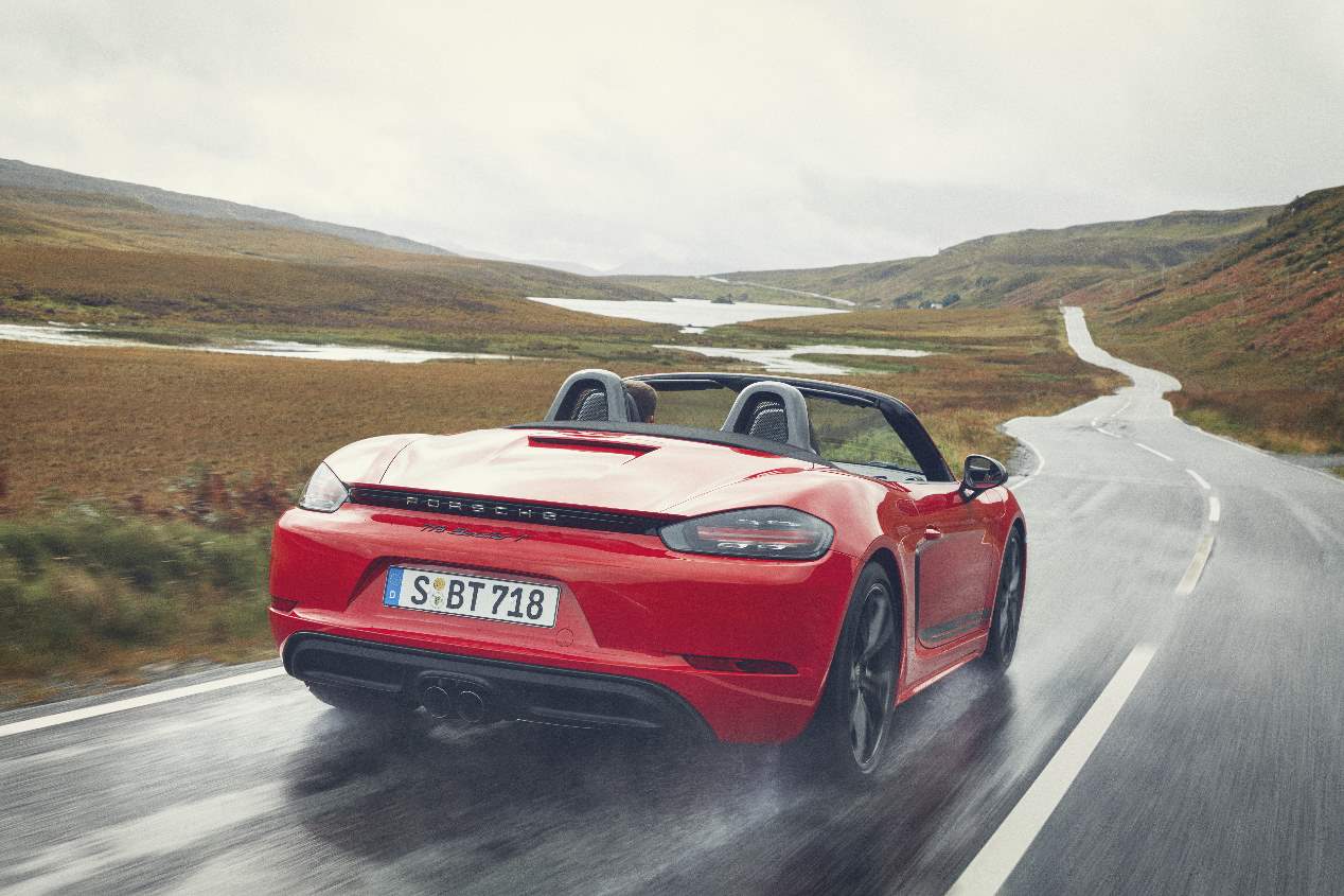 Los Porsche 718 T Boxster y Cayman 2019, en imágenes