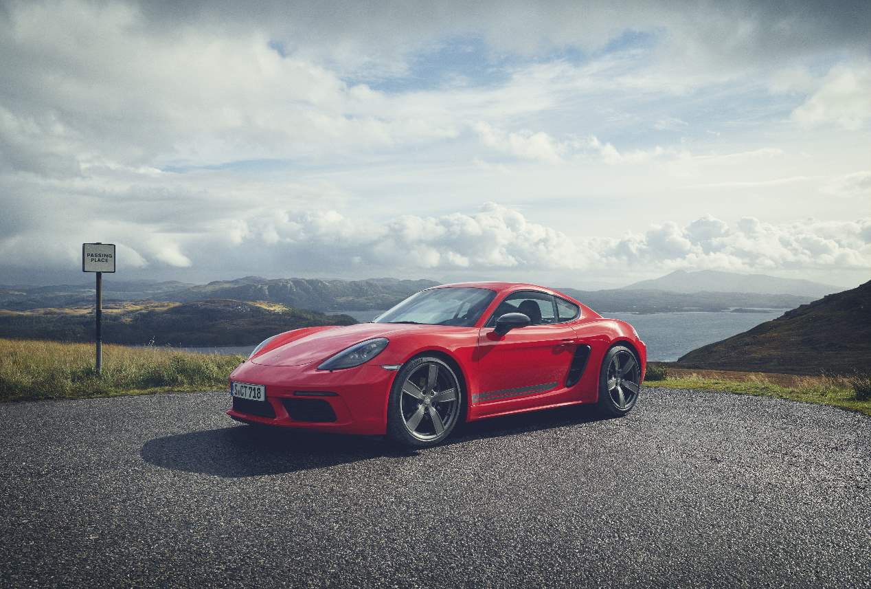 Los Porsche 718 T Boxster y Cayman 2019, en imágenes