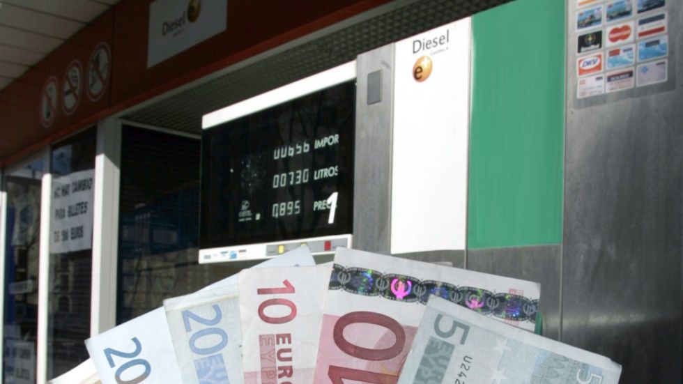 Todo sobre el Impuesto al Diesel: a quién afecta, cuánto nos cuesta, cuándo se aplica…