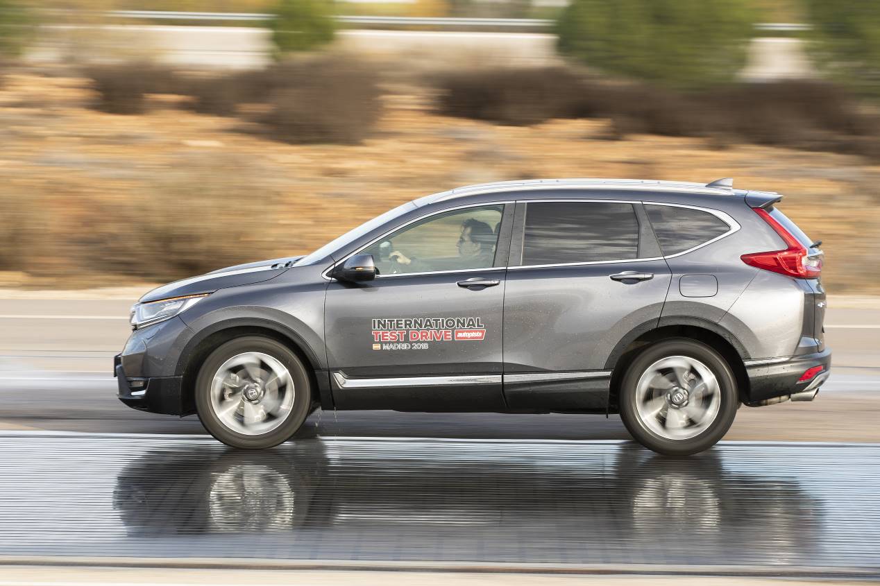 Comparativa: Hyundai Santa Fe 2.2 CRDi vs Honda CR-V 1.5 VTEC Turbo