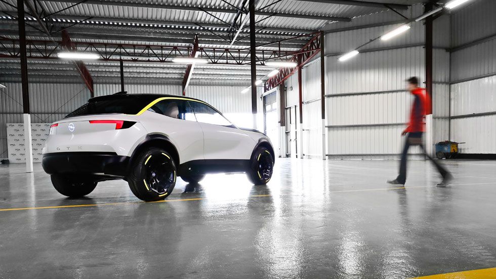 Opel GT X Experimental: al volante del concept car alemán (VÍDEO)