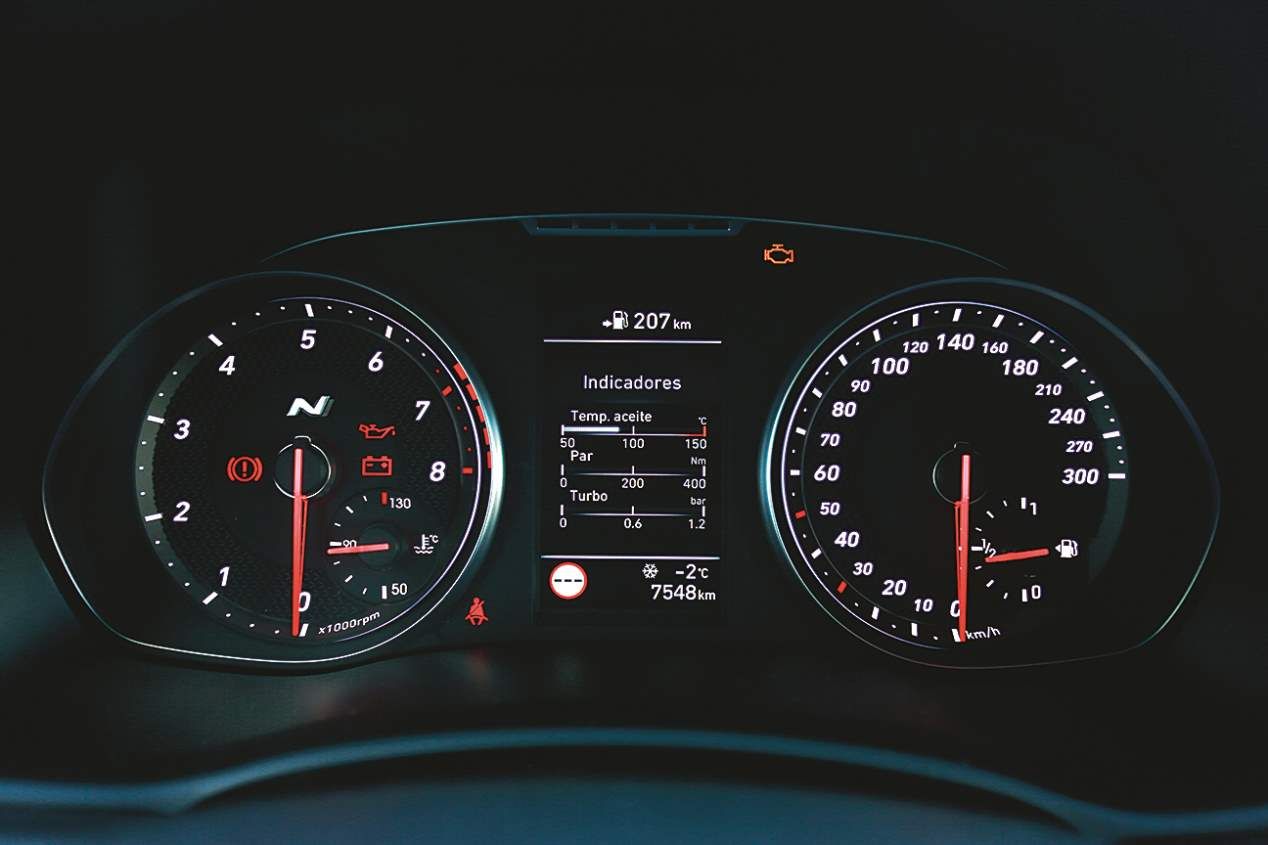 A prueba los Hyundai i30N Performance, Peugeot 308 GTi y Renault Mégane RS
