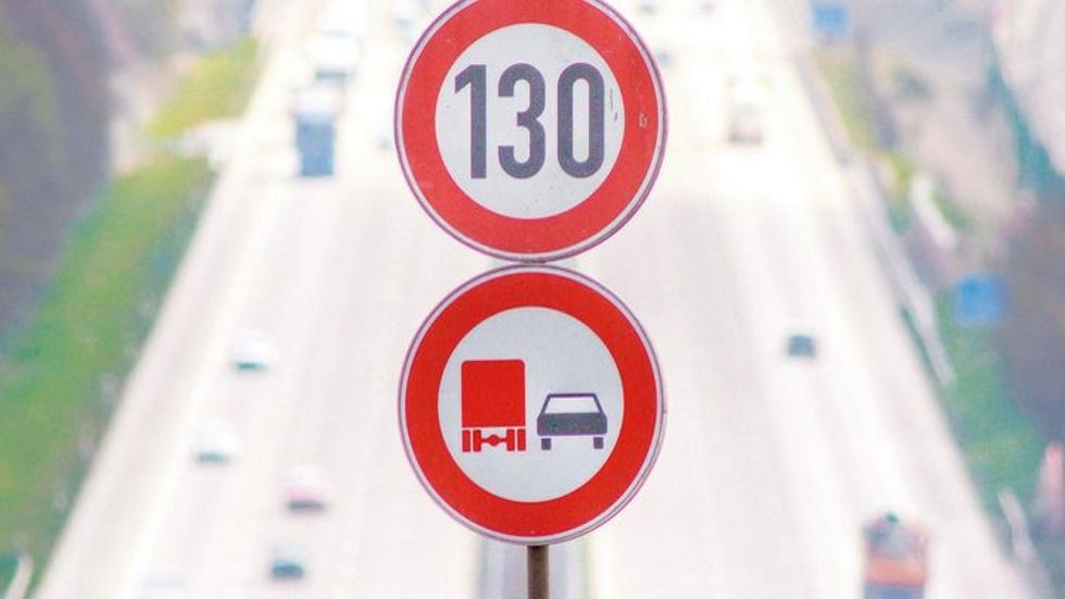 ¿Límites de velocidad en las autopistas alemanas? Hay debate