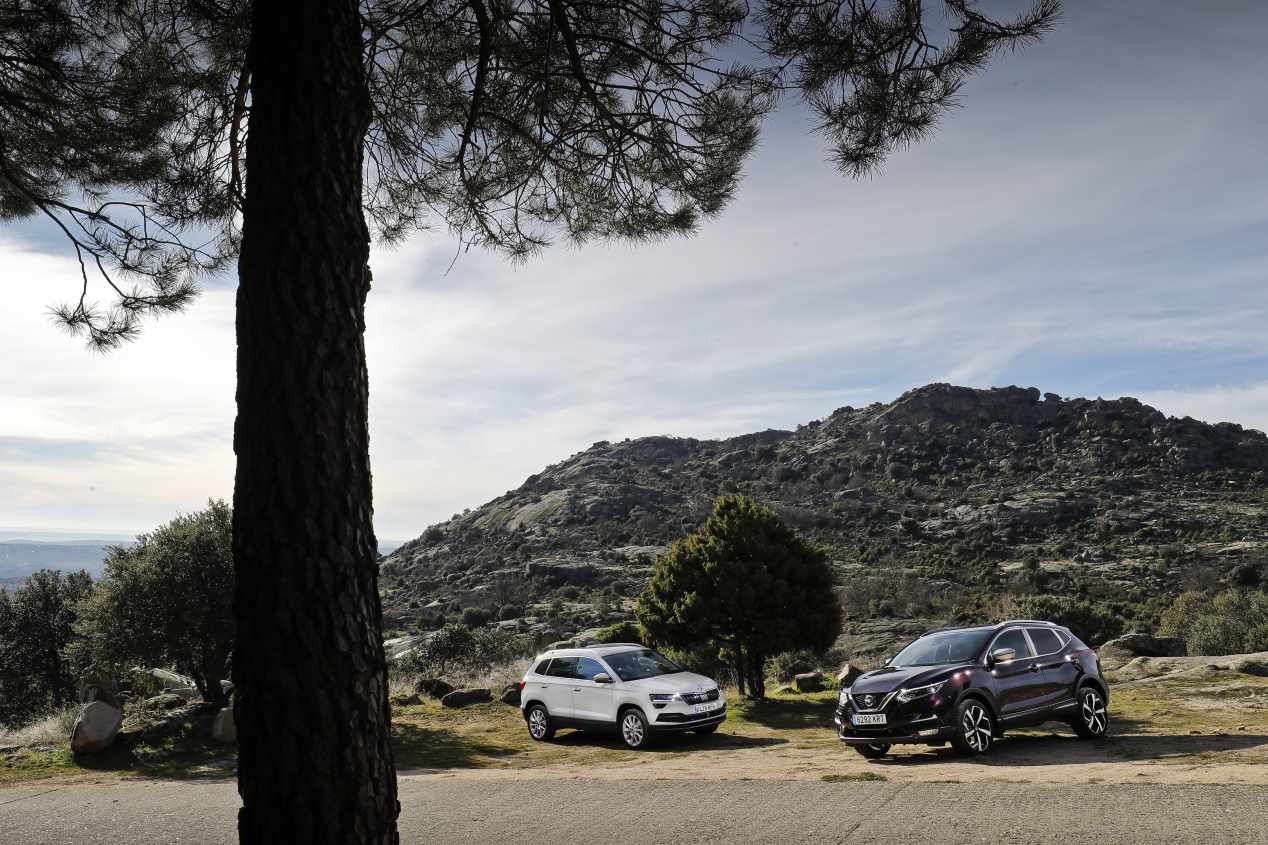 Comparativa SUV de gasolina: Nissan Qashqai DIG-T vs Skoda Karoq TSI