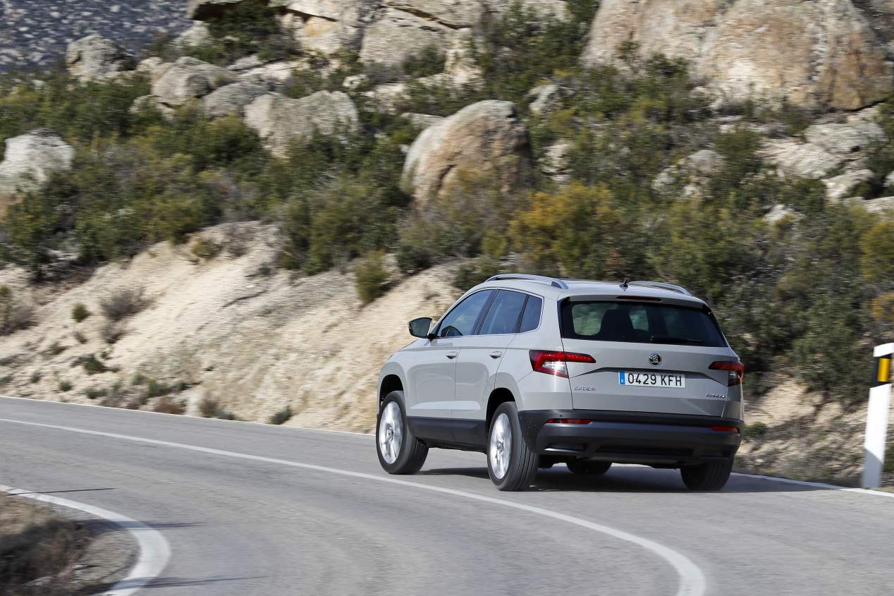 Comparativa SUV de gasolina: Nissan Qashqai DIG-T vs Skoda Karoq TSI