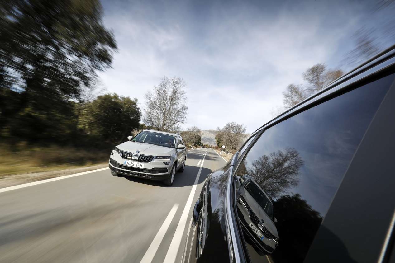 Comparativa SUV de gasolina: Nissan Qashqai DIG-T vs Skoda Karoq TSI