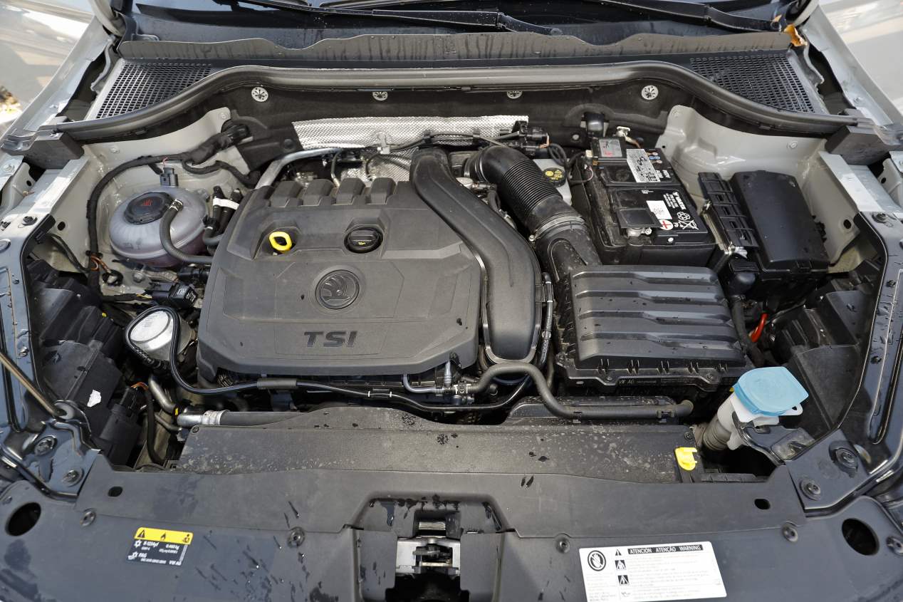 Comparativa SUV de gasolina: Nissan Qashqai DIG-T vs Skoda Karoq TSI