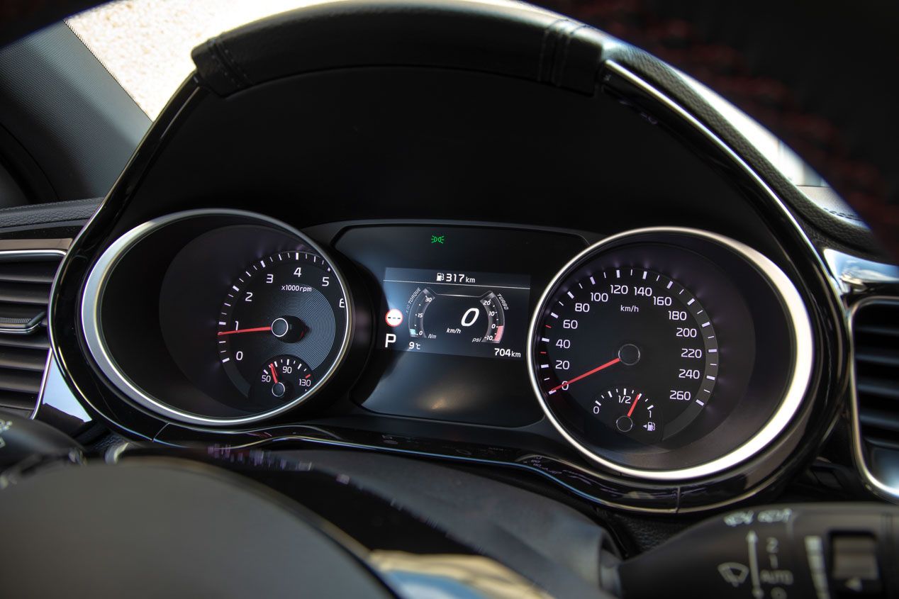 Kia Ceed GT: conducimos en circuito el deportivo compacto de Kia 