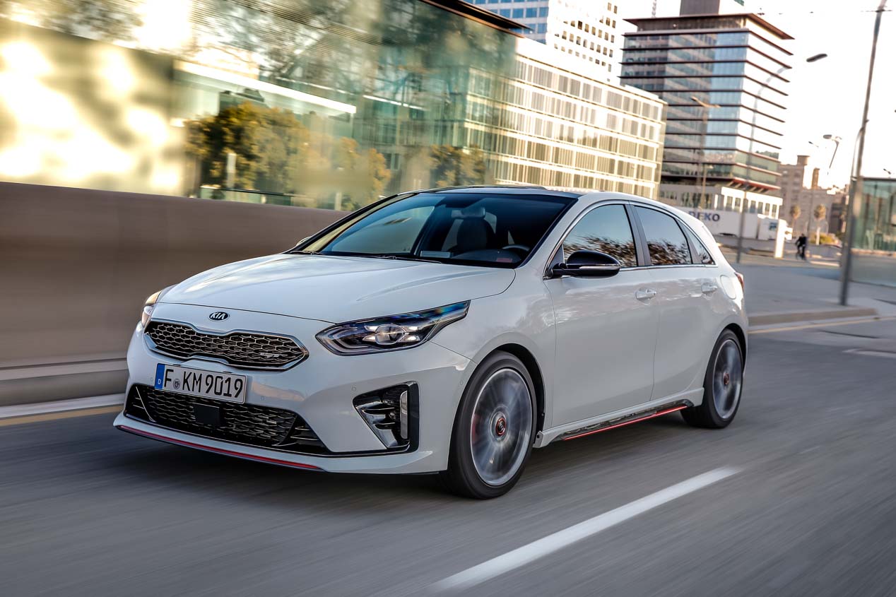 Kia Ceed GT: conducimos en circuito el deportivo compacto de Kia 