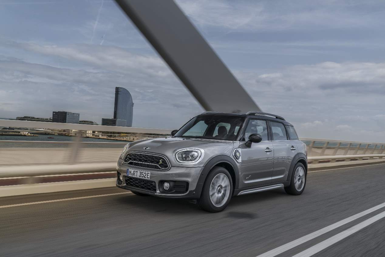 MINI Countryman híbrido enchufable: un SUV eficiente y divertido de conducir