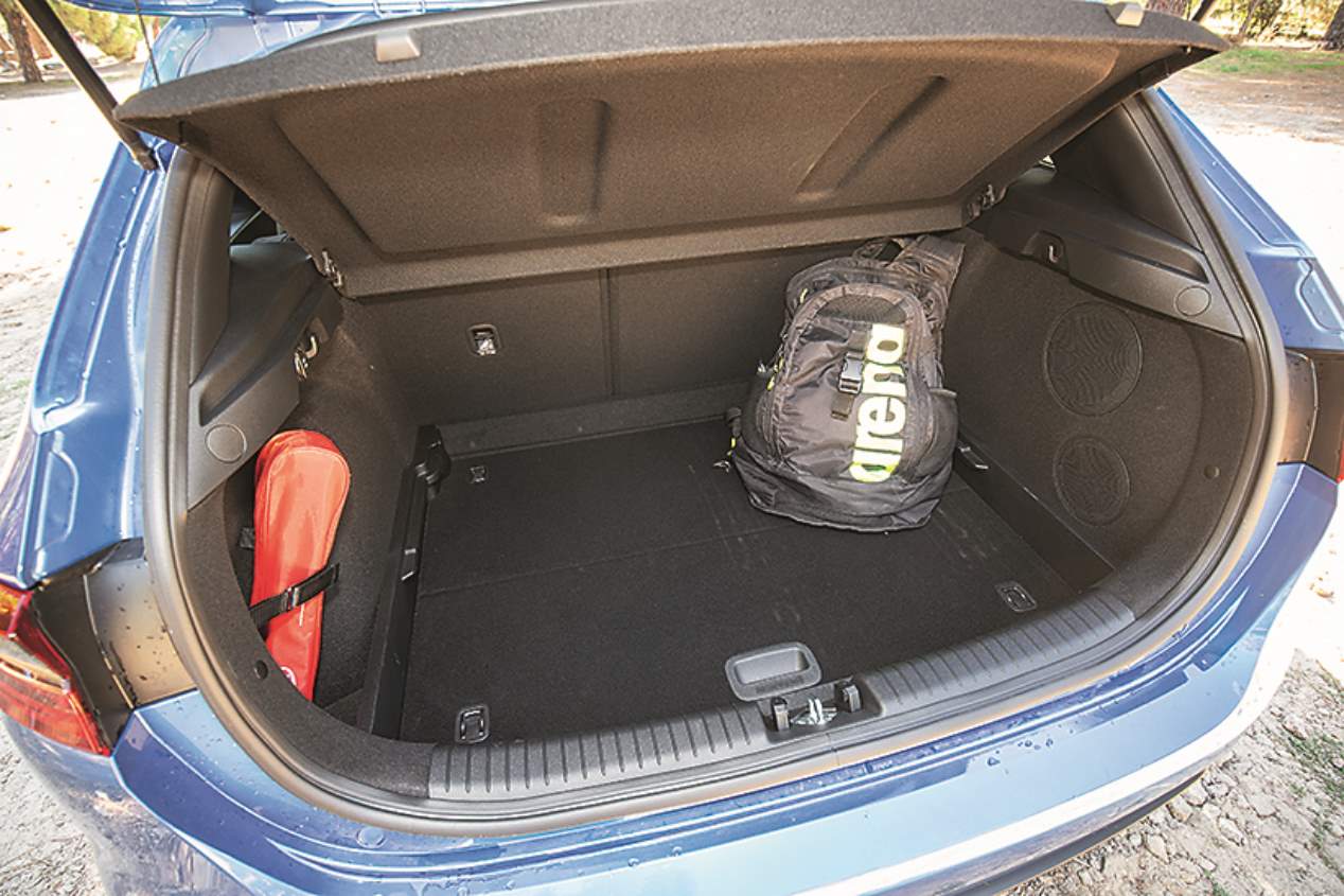 Comparativa Diesel: Kia Ceed 1.6 CRDi vs Peugeot 308 1.5 BlueHDI