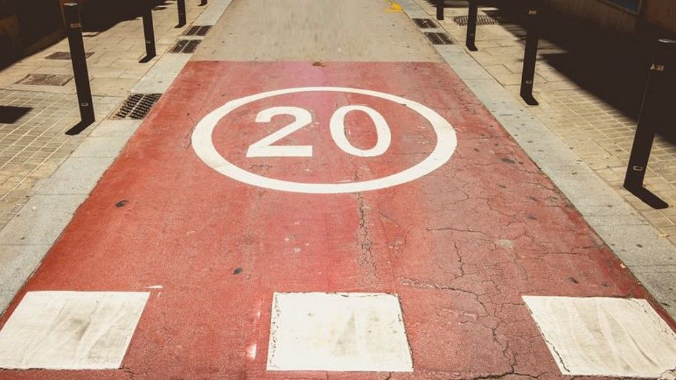 La DGT bajará en ciudad el límite a 20 km/h: dónde y cuándo