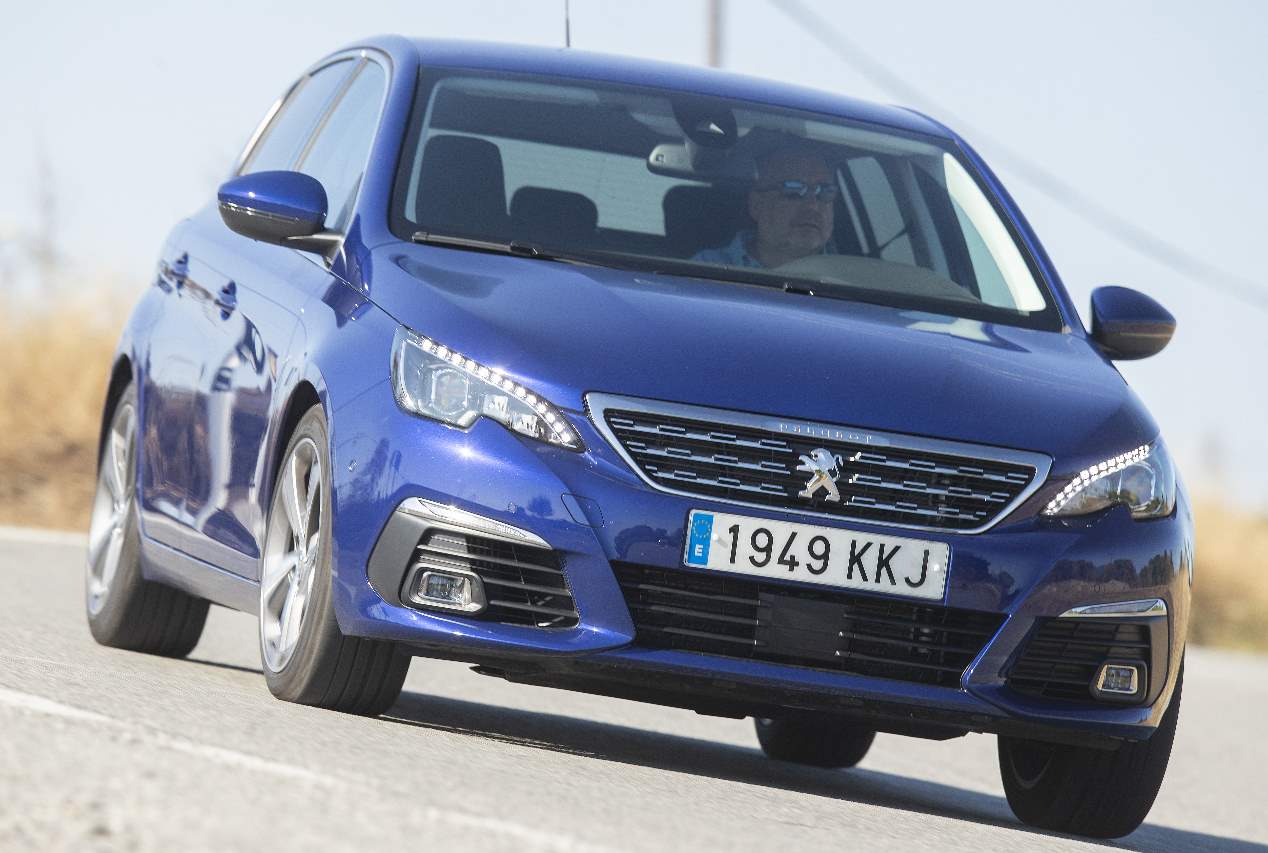 Comparativa Diesel: Kia Ceed 1.6 CRDi vs Peugeot 308 1.5 BlueHDI