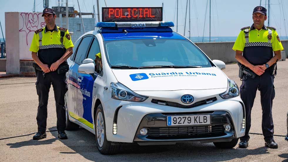 Coche de policía con cámaras fotografías e imágenes de alta resolución -  Alamy