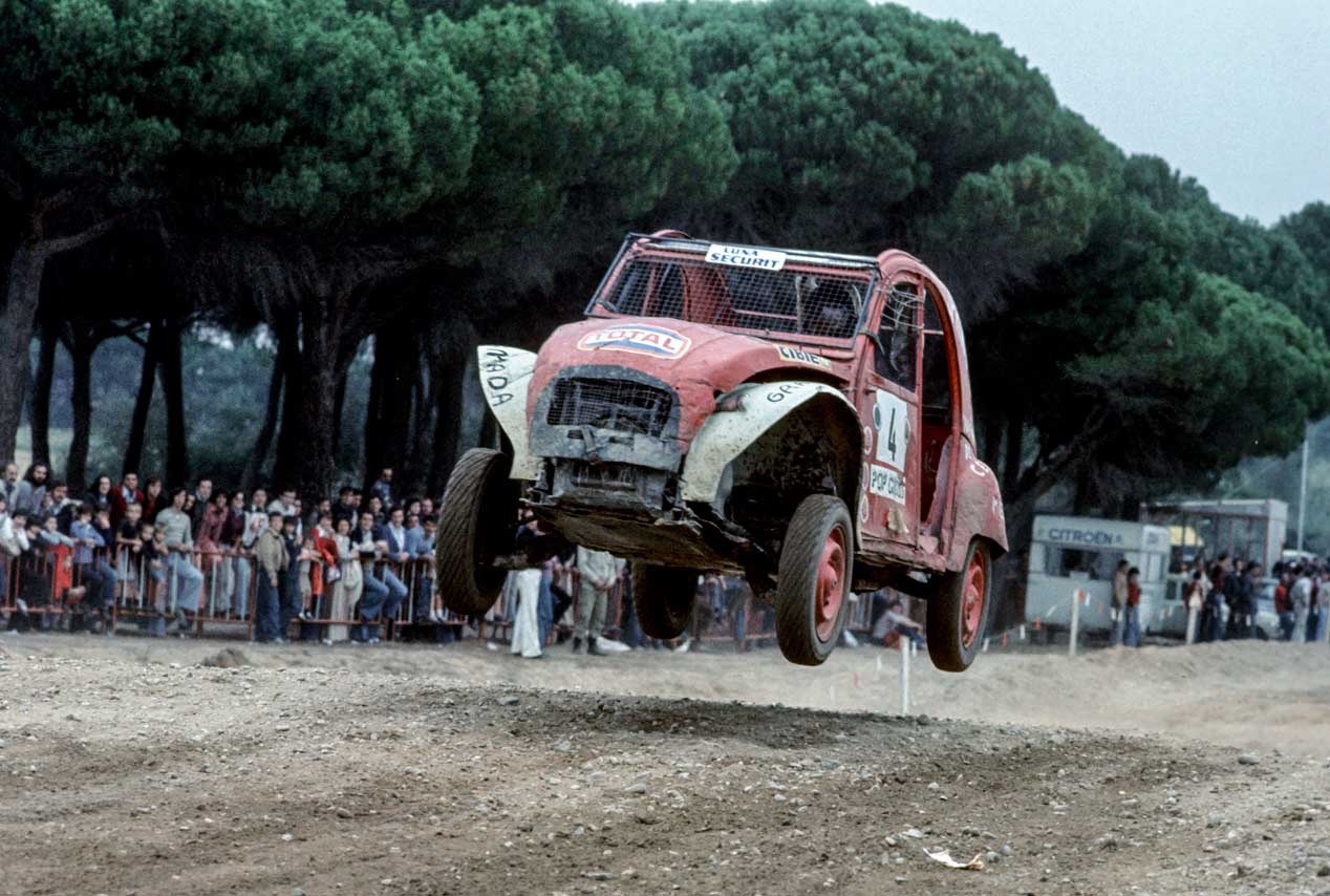 Tres coches que cambiaron el automóvil español: Seat 600, Citroën 2 CV y Renault 4
