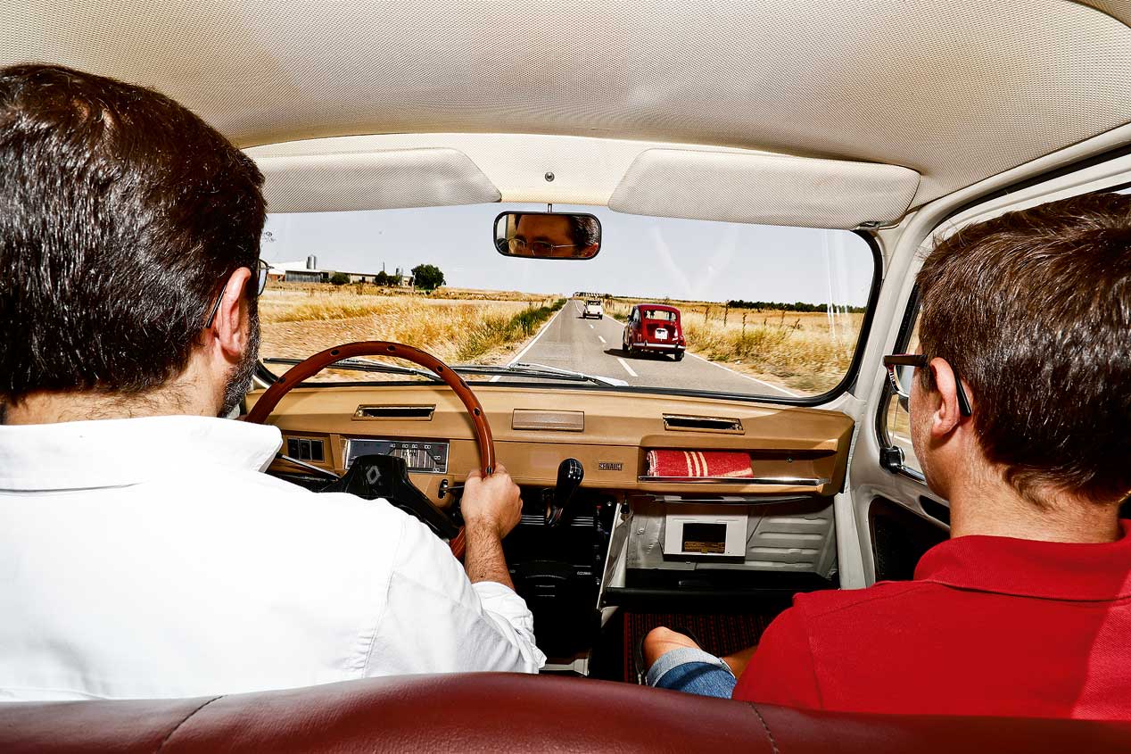 Tres coches que cambiaron el automóvil español: Seat 600, Citroën 2 CV y Renault 4