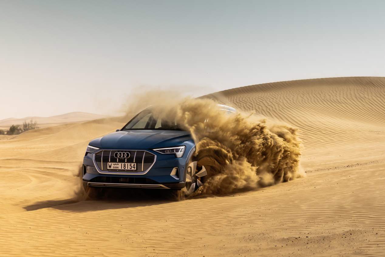 Viajamos a Abu Dhabi con el nuevo e-Tron, el primer SUV eléctrico de Audi