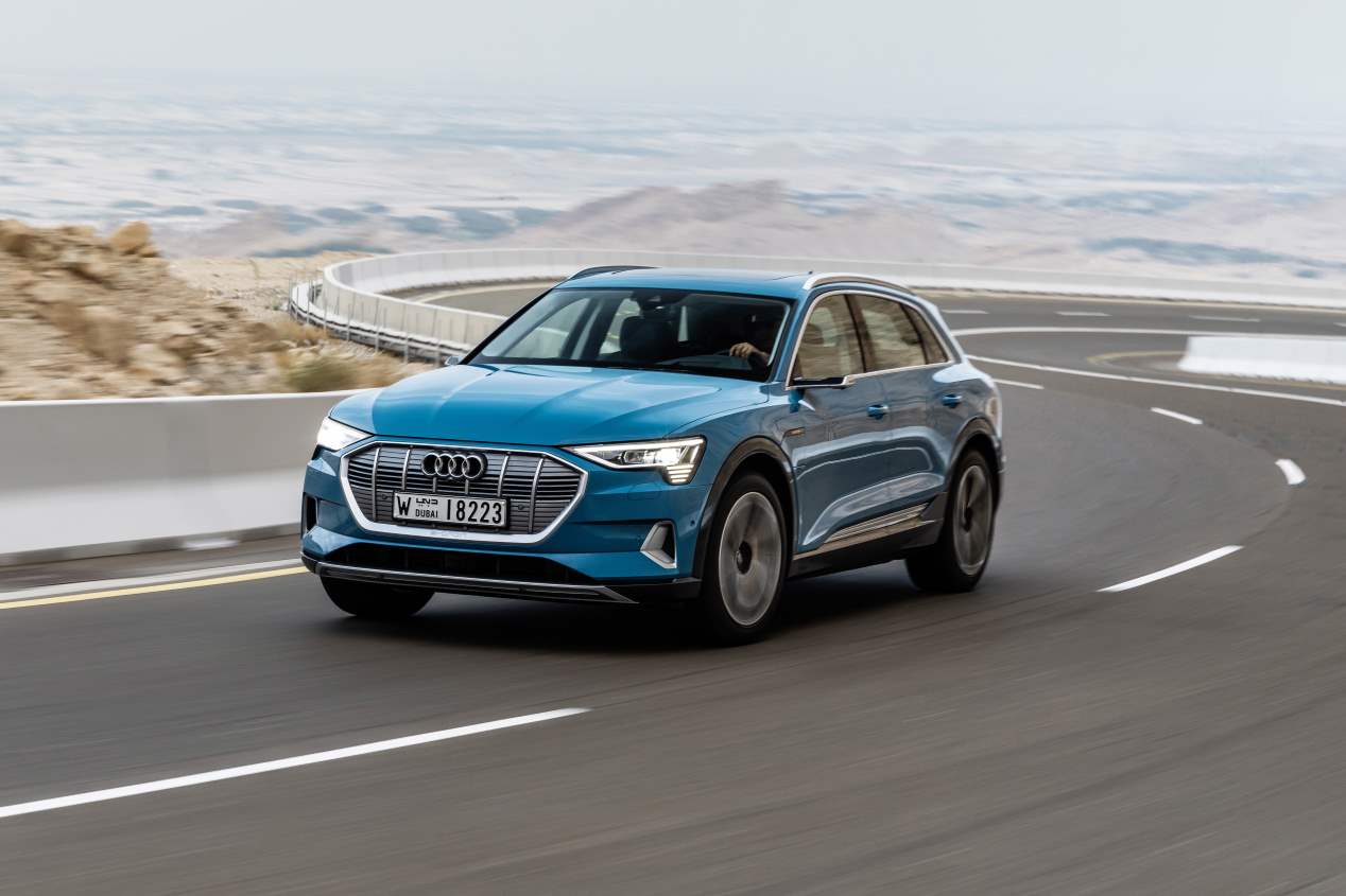 Viajamos a Abu Dhabi con el nuevo e-Tron, el primer SUV eléctrico de Audi