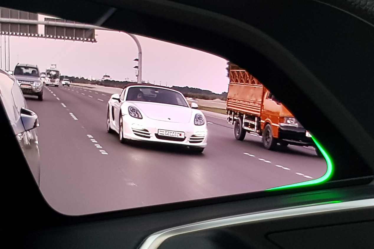 Viajamos a Abu Dhabi con el nuevo e-Tron, el primer SUV eléctrico de Audi