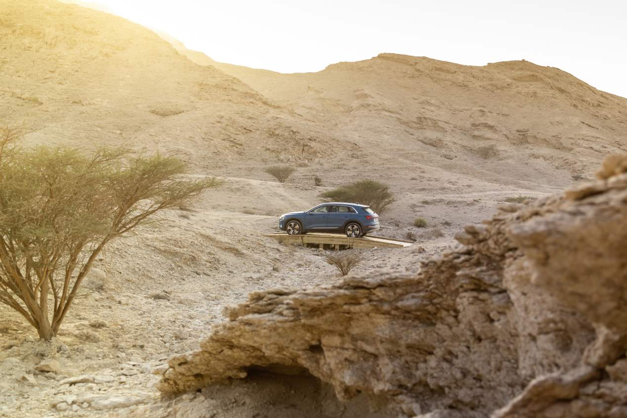 Viajamos a Abu Dhabi con el nuevo e-Tron, el primer SUV eléctrico de Audi