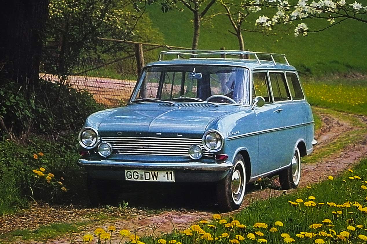 Opel celebra su 120 aniversario: algunos de sus modelos míticos, en imágenes