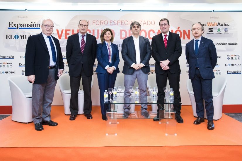 Todos los participantes del II Foro Especializado del Vehículo de Ocasión