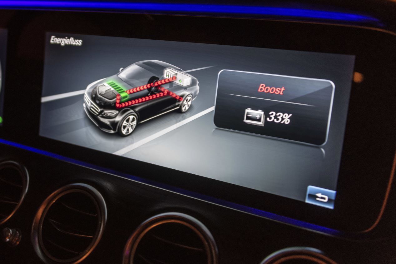 Mercedes Clase E 300 e: la nueva berlina híbrida enchufable
