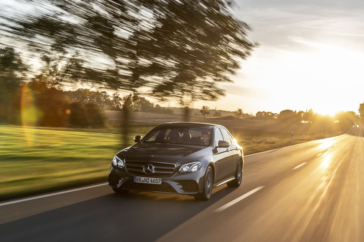 Mercedes Clase E 300 e: la nueva berlina híbrida enchufable