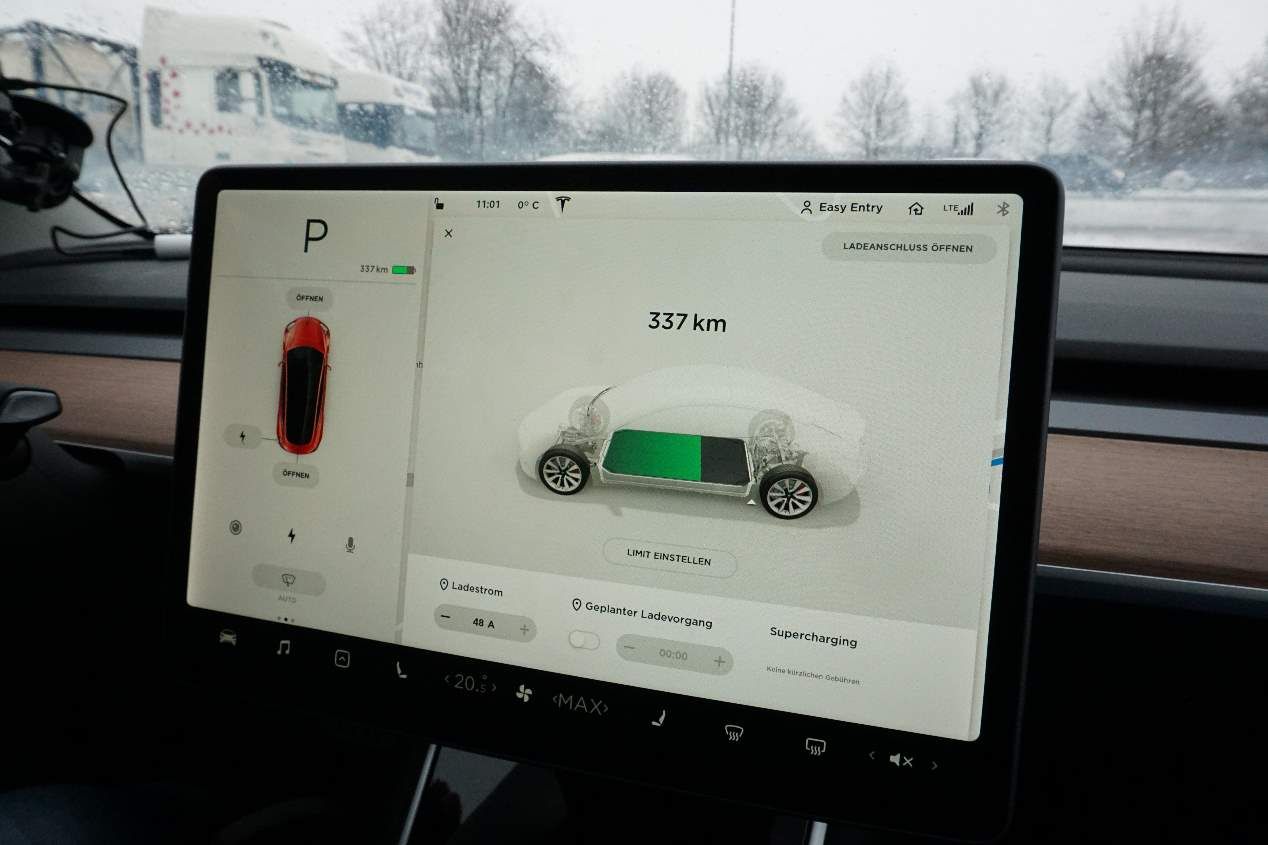 Nuestra prueba a bordo del Tesla Model 3, en imágenes