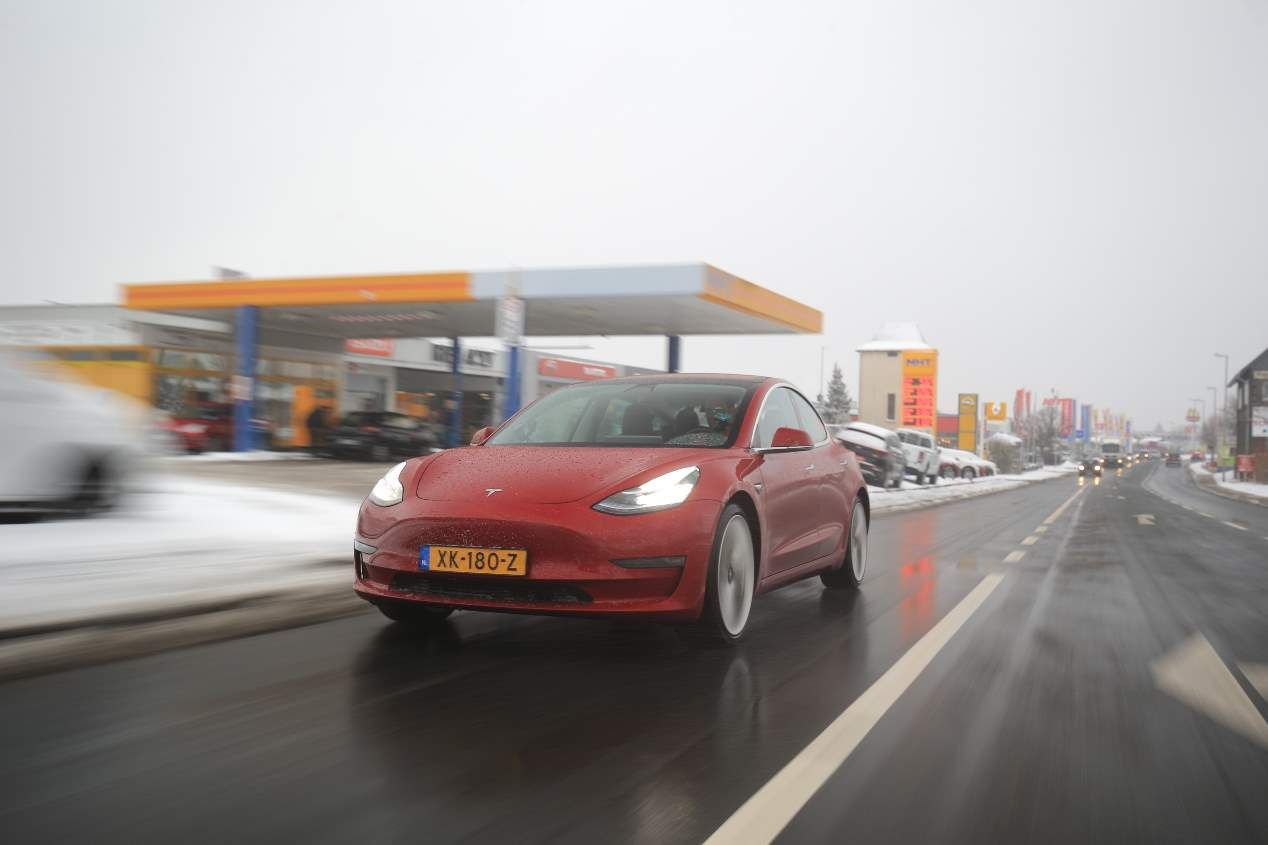 Nuestra prueba a bordo del Tesla Model 3, en imágenes