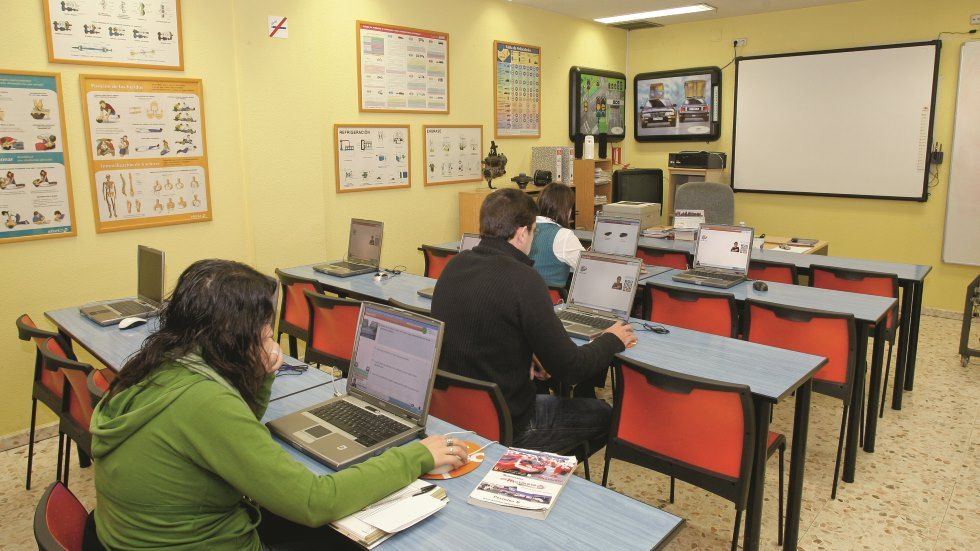 El monopolio de la DGT con los cursos para recuperar puntos: anulados por sentencia