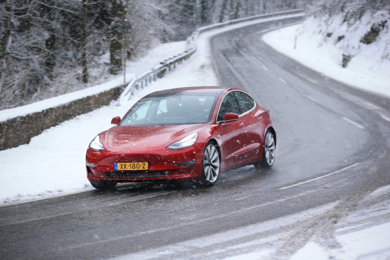 Nuestra prueba a bordo del Tesla Model 3, en imágenes