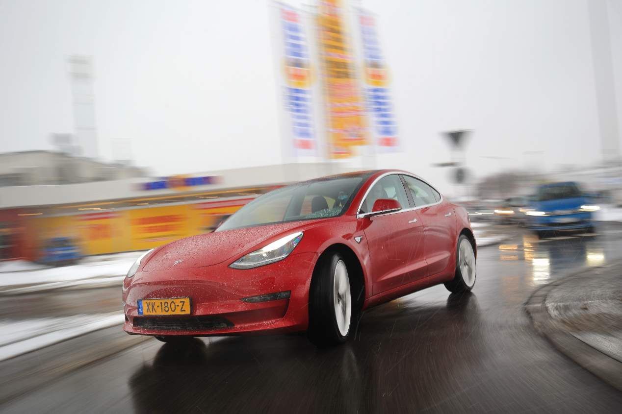 Nuestra prueba a bordo del Tesla Model 3, en imágenes